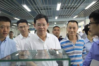 珠海一職實驗學校、新青科技園齊獲市長鄭人豪點贊